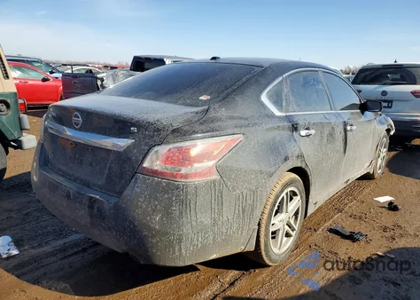 2015 Nissan Altima 2.5 z USA, uszkodzony, nr VIN 1N4AL3AP4FN388151